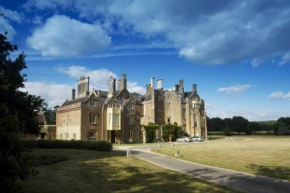 Lovely Family home in private estate, New Forest